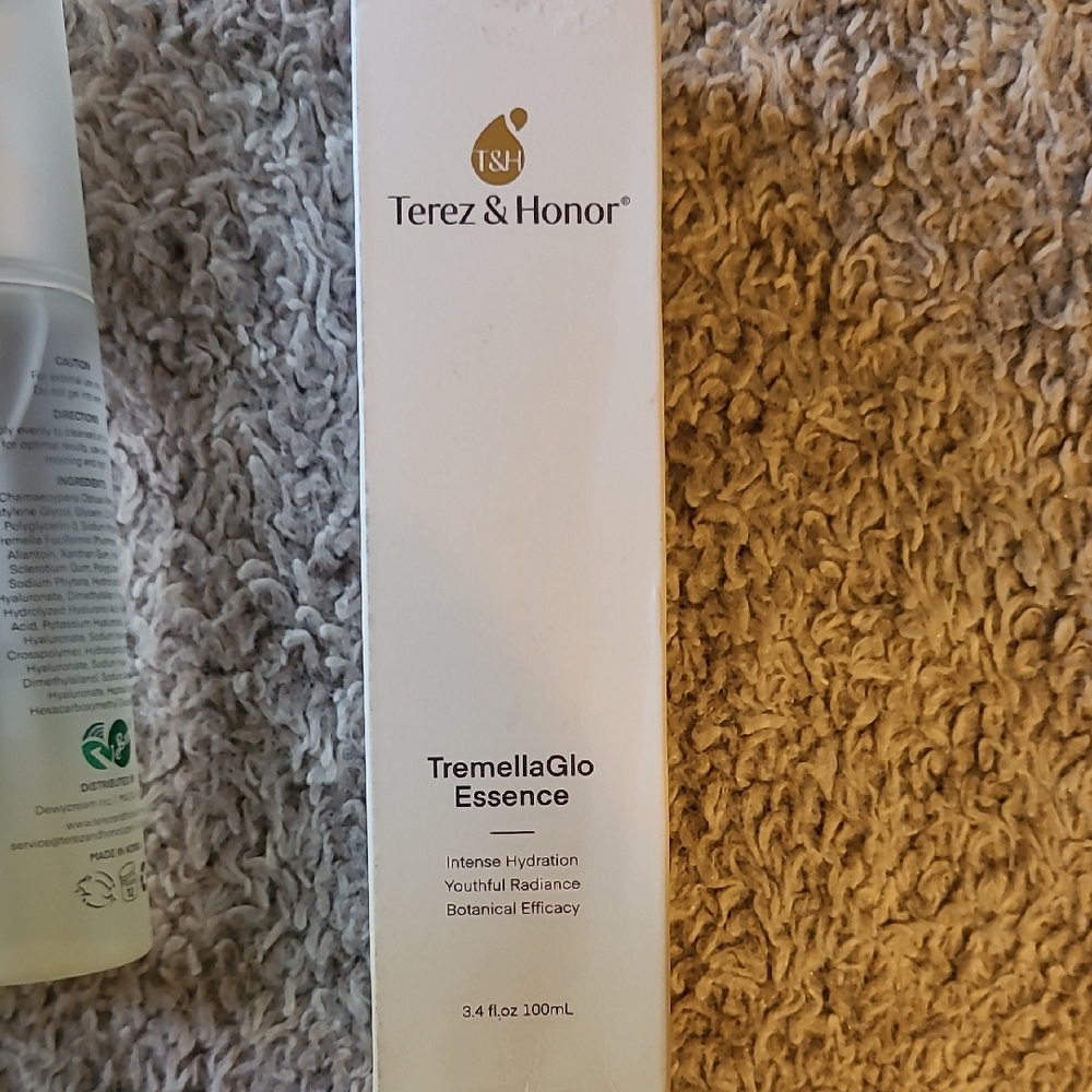 White Skincare Serum & Face Oil